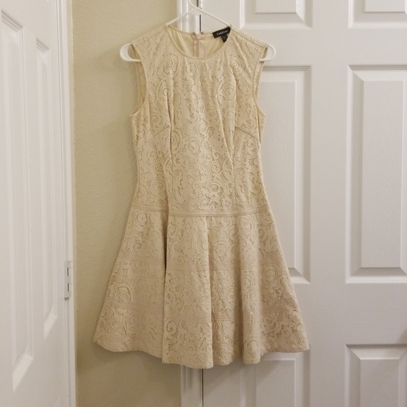 bebe cream dress - Picture 1 of 3
